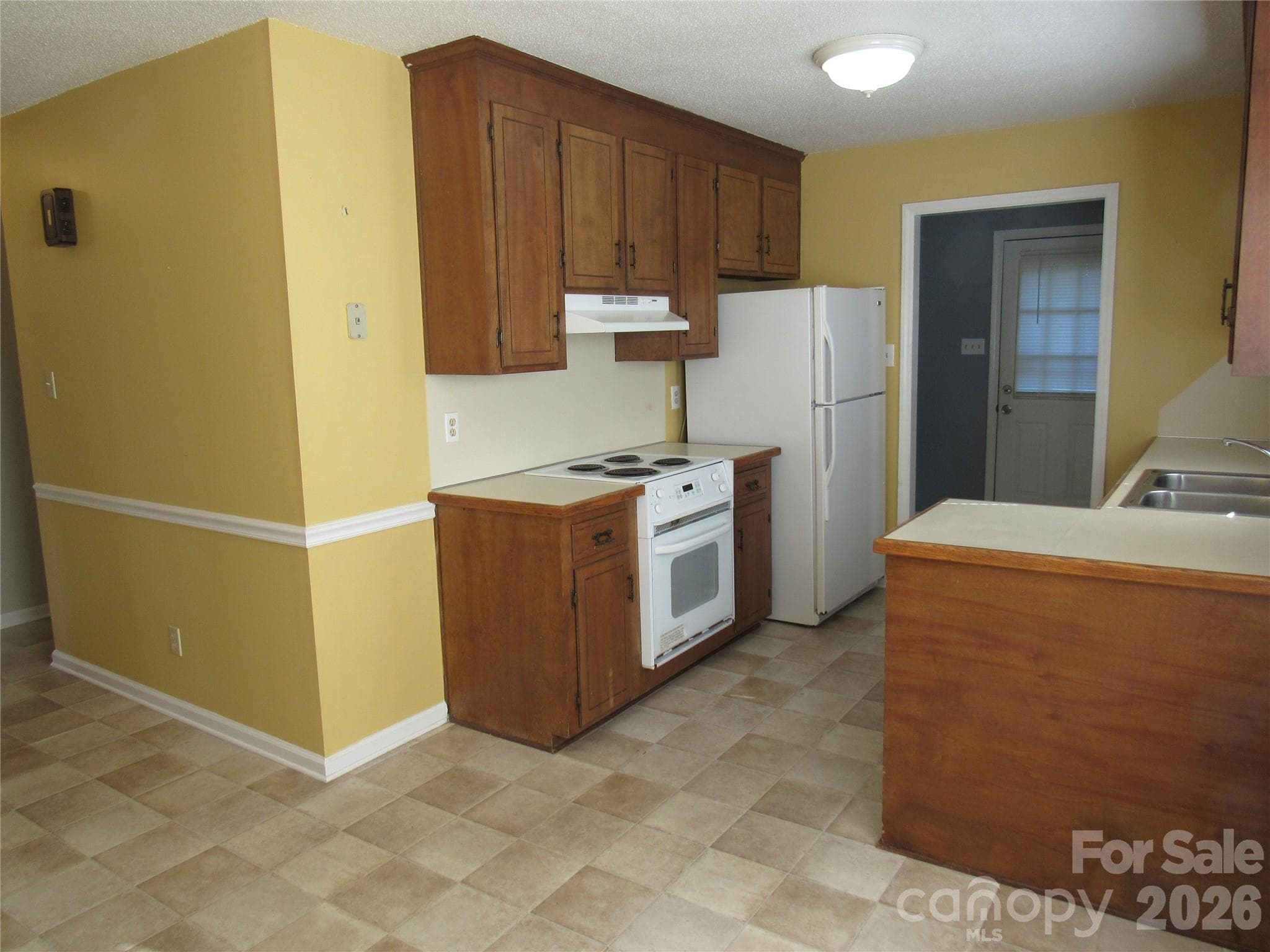 Townhouse at 104 Neely Court, Rock Hill, photo 15 of 37