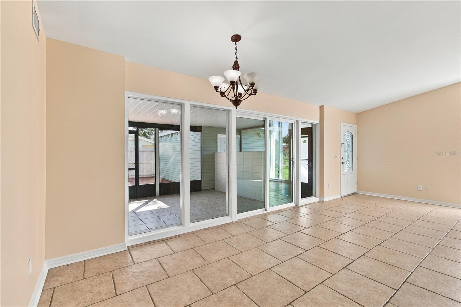 Single Family Residence at 10312 LAKE CARROLL WAY, TAMPA, photo 13 of 100