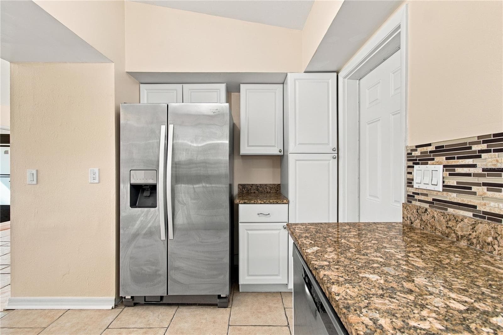 Kitchen - 10312 LAKE CARROLL WAY, TAMPA