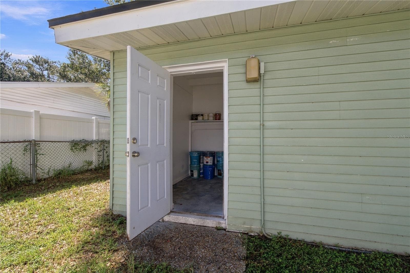 Storage room in rear of Home - 10312 LAKE CARROLL WAY, TAMPA