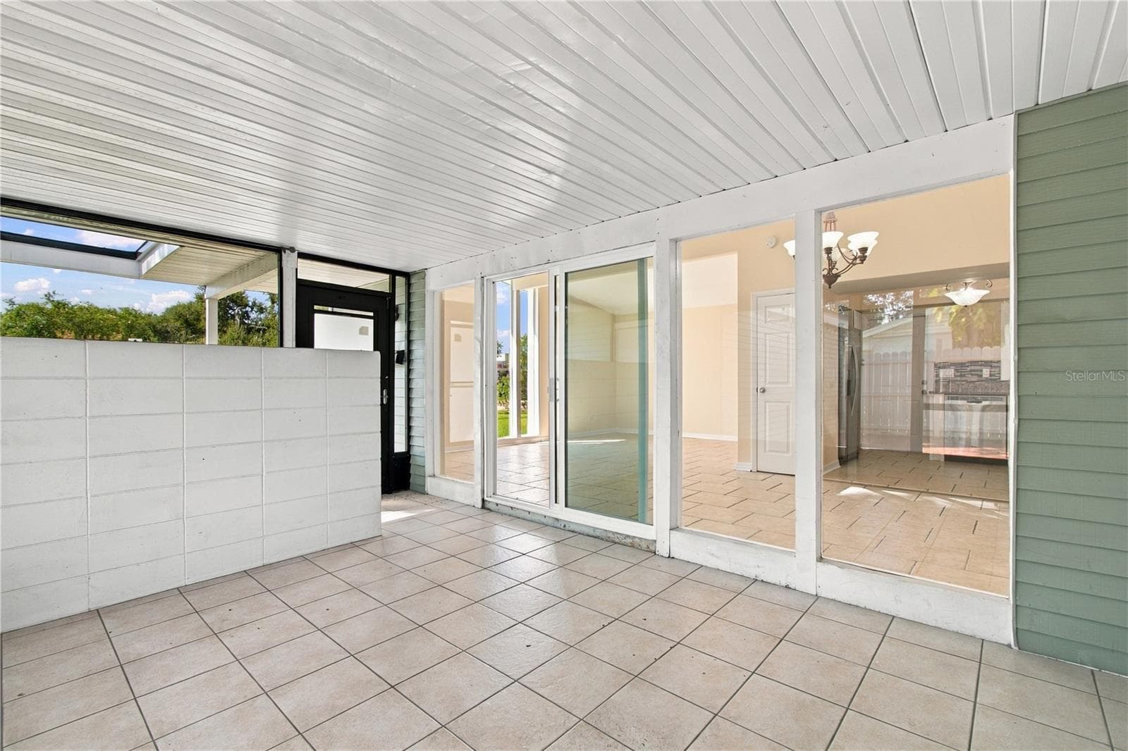 enclosed Patio - 10312 LAKE CARROLL WAY, TAMPA
