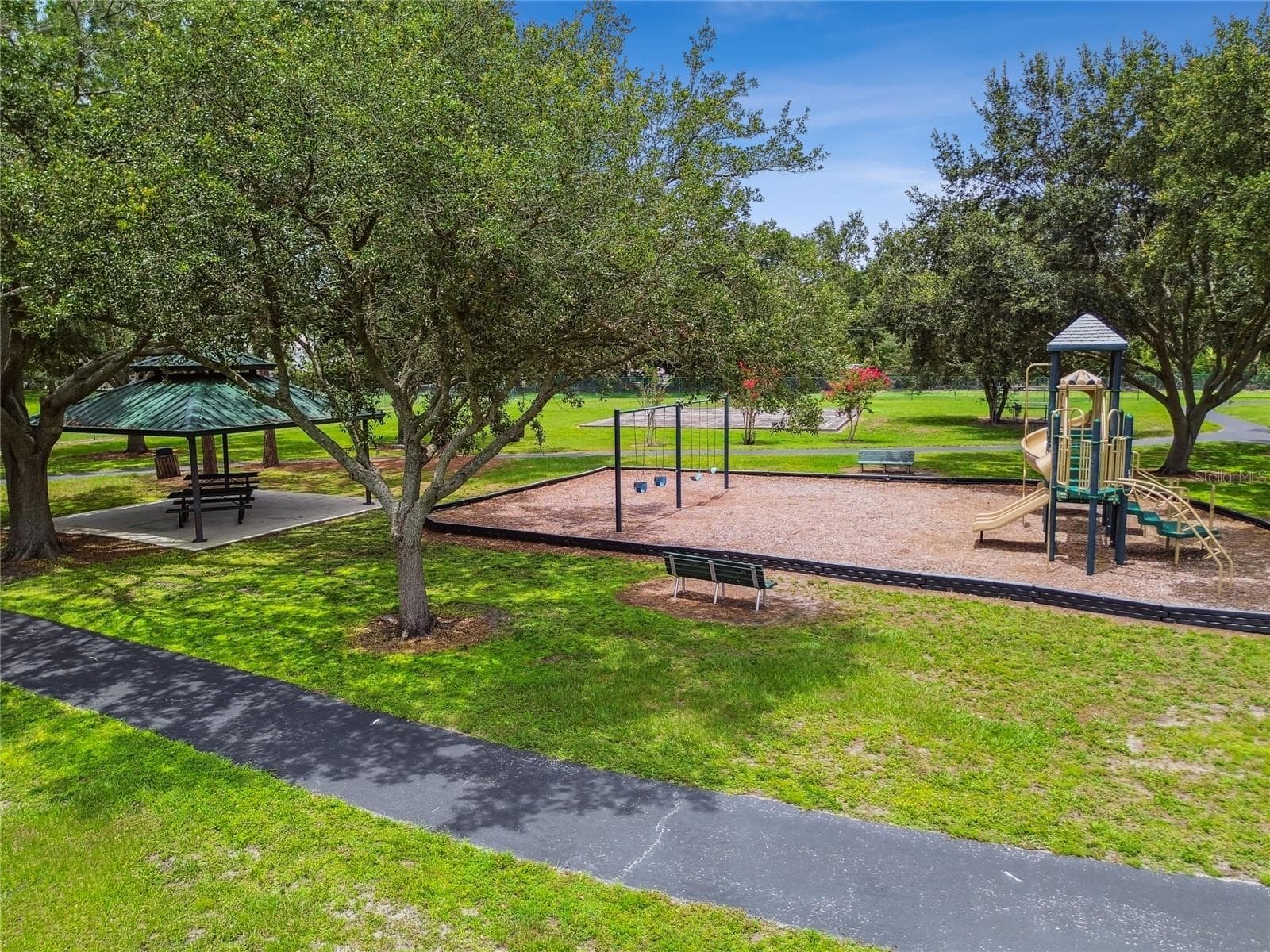 Single Family Residence at 10312 LAKE CARROLL WAY, TAMPA, photo 85 of 100
