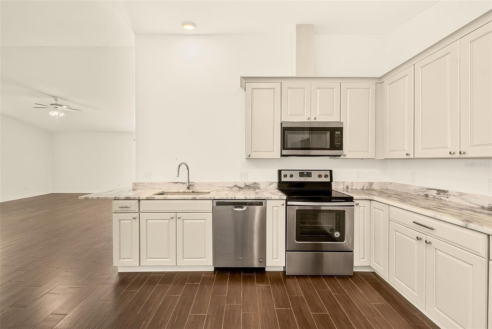 Single Family Residence at 14334 CHANNEL DR, LARGO, photo 11 of 59