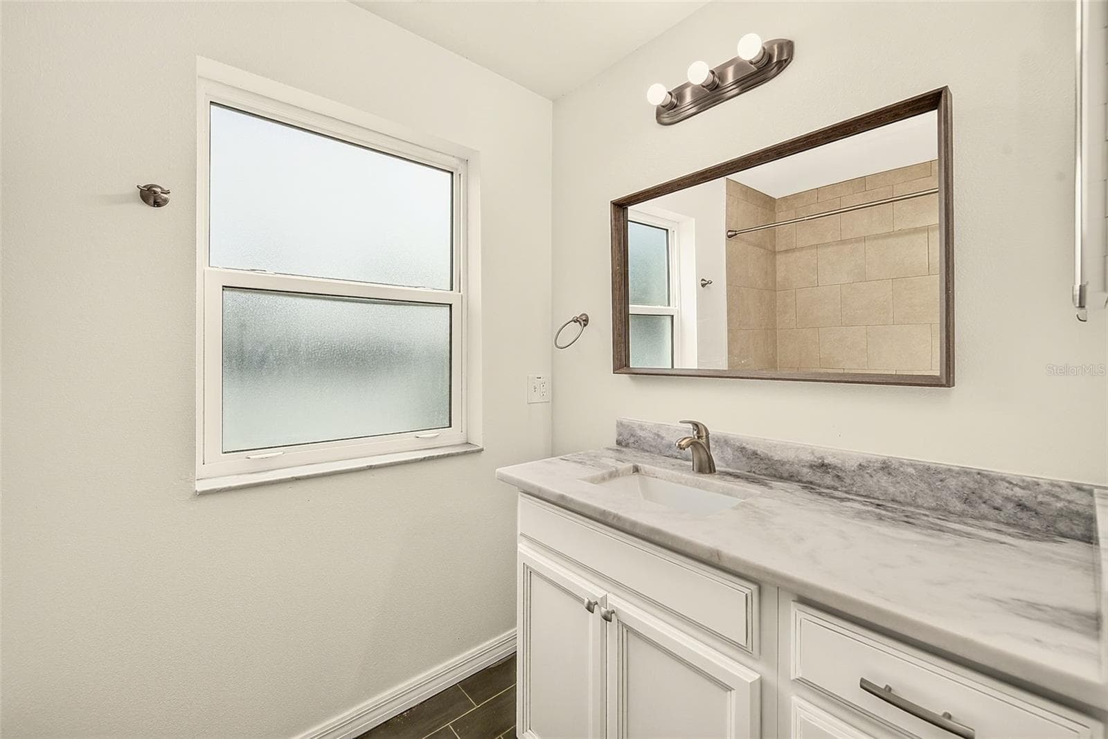 Single Family Residence at 14334 CHANNEL DR, LARGO, photo 21 of 59