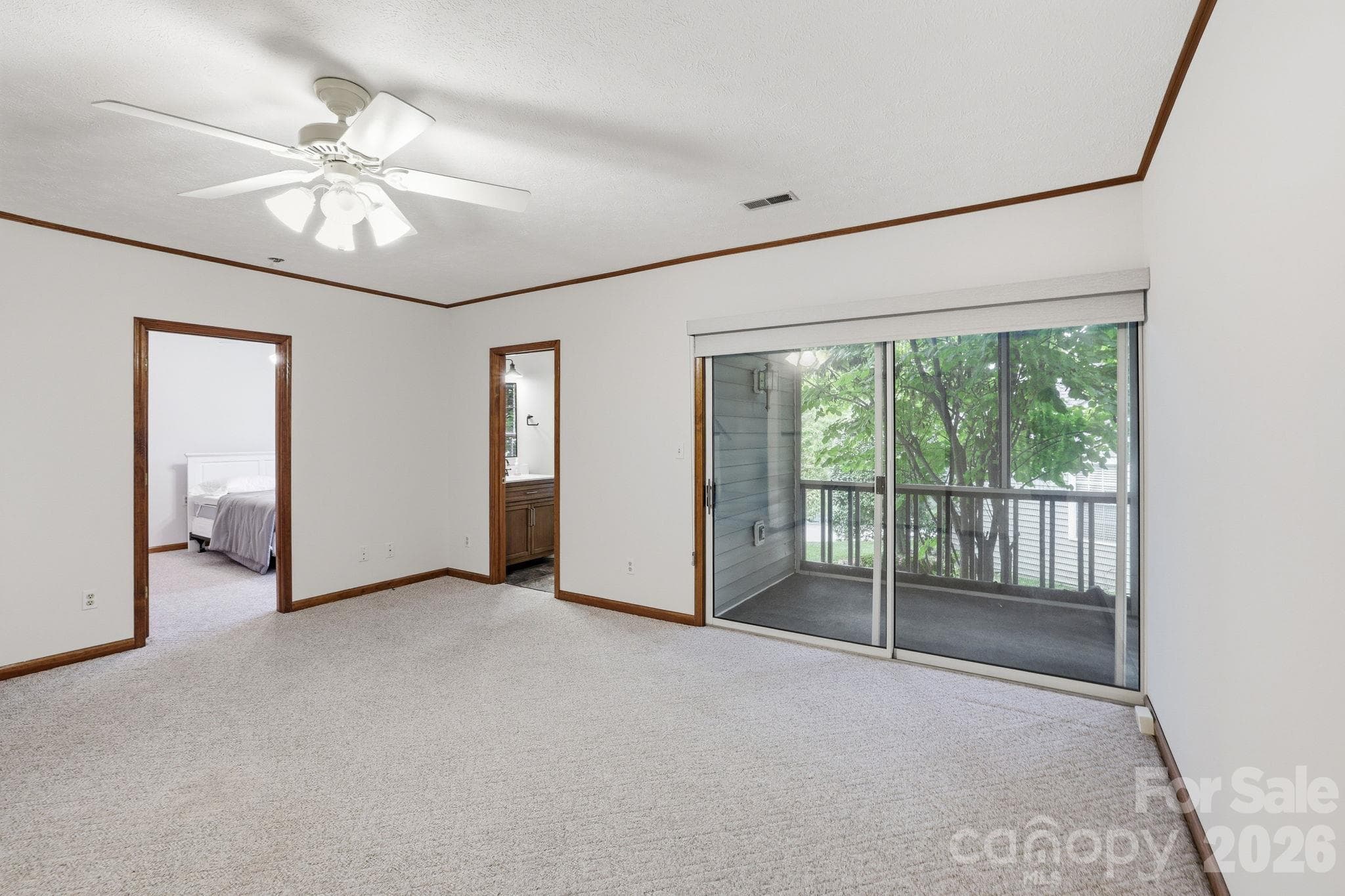 Townhouse at 725 N Park Place, Hendersonville, photo 32 of 40