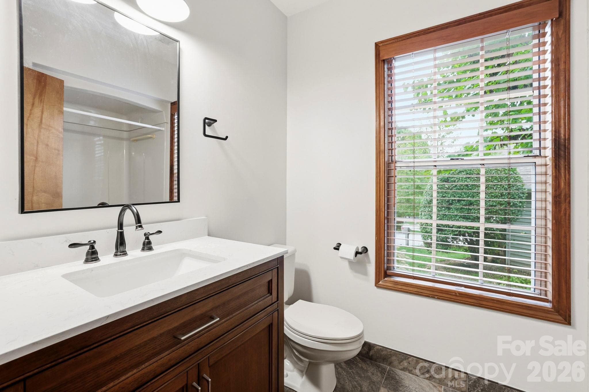 Townhouse at 725 N Park Place, Hendersonville, photo 33 of 40