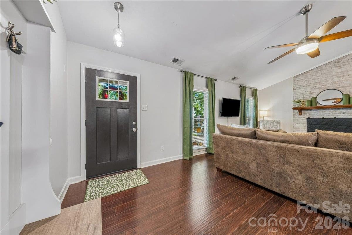 Townhouse at 6000 Gate Post Road, Charlotte, photo 35 of 47