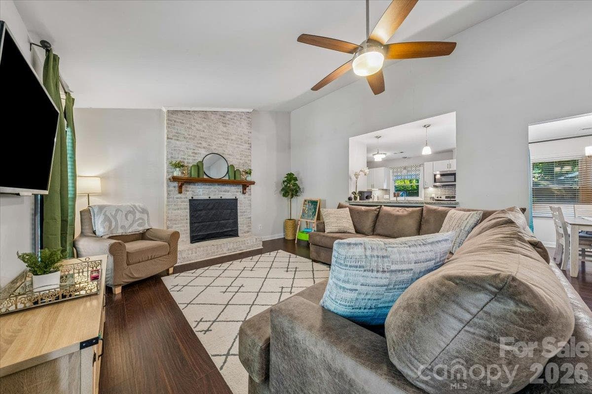 Townhouse at 6000 Gate Post Road, Charlotte, photo 37 of 47
