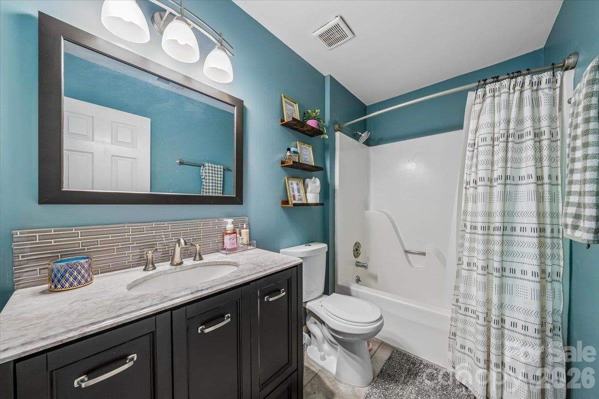 Townhouse at 6000 Gate Post Road, Charlotte, photo 44 of 47