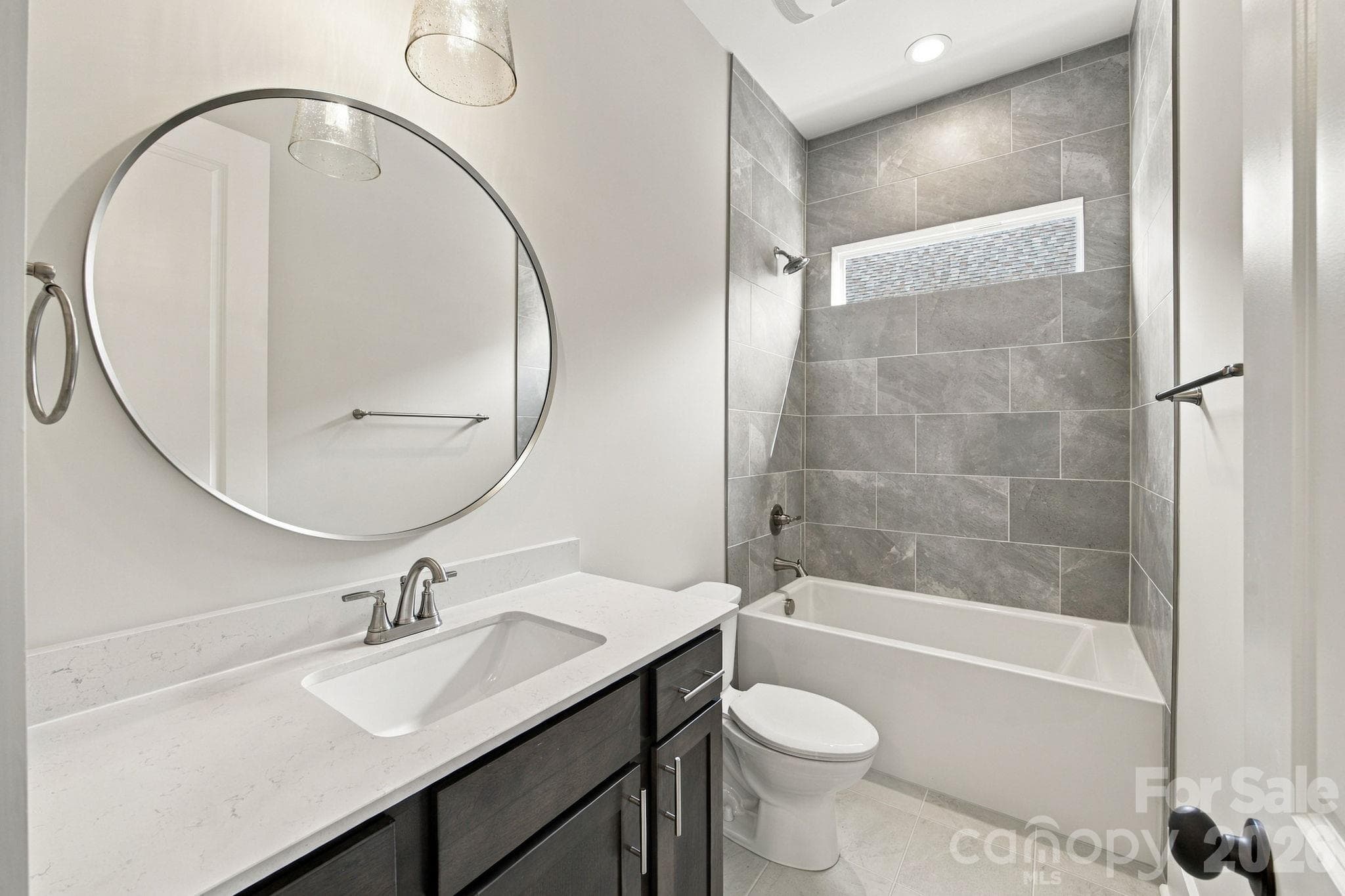 Single Family Residence at 4178 Millstream Road, Denver, photo 11 of 46