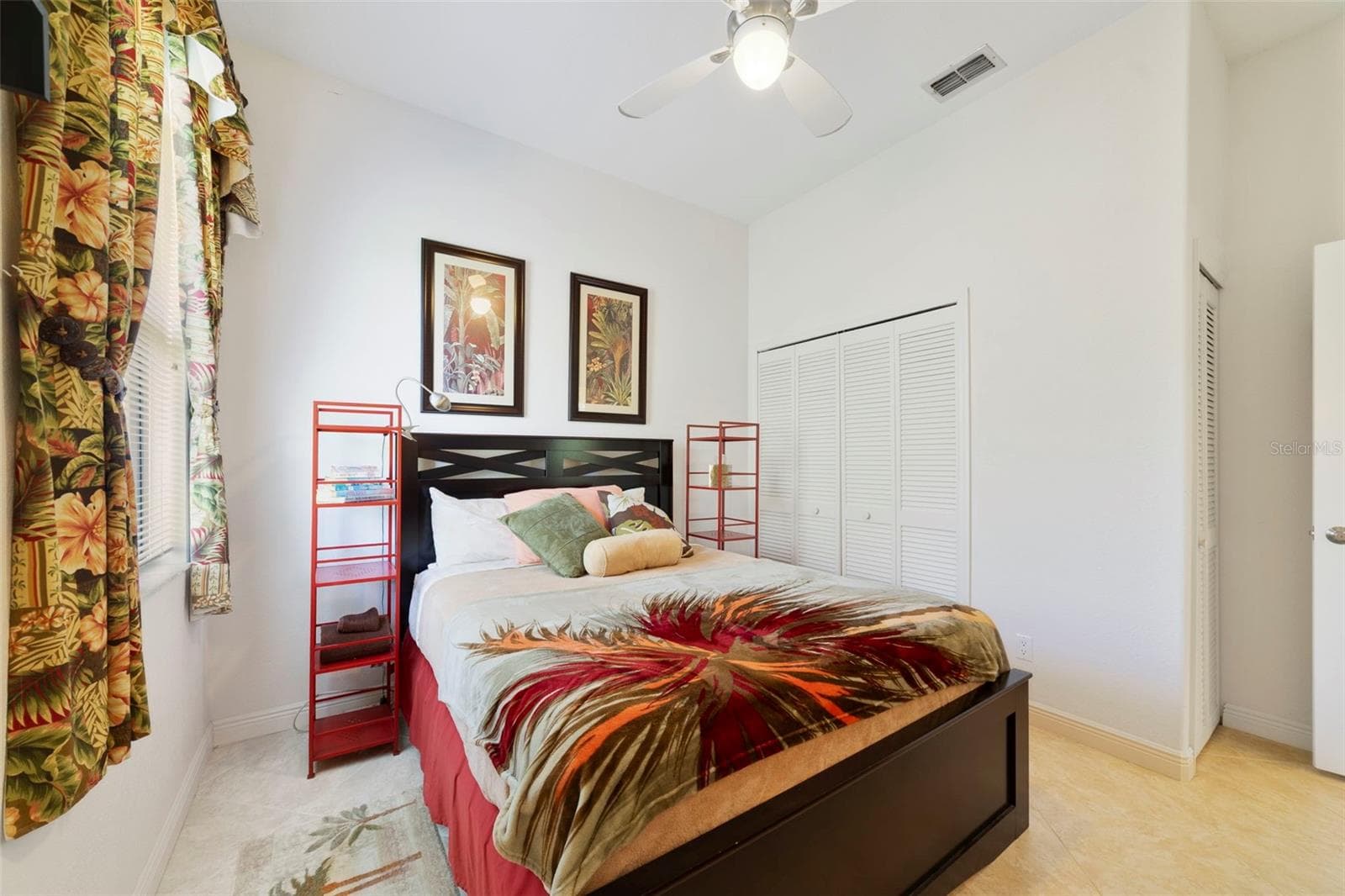 Bedroom #2 - large double closet and extra closet ! - 3514 OCITA DR, ORLANDO