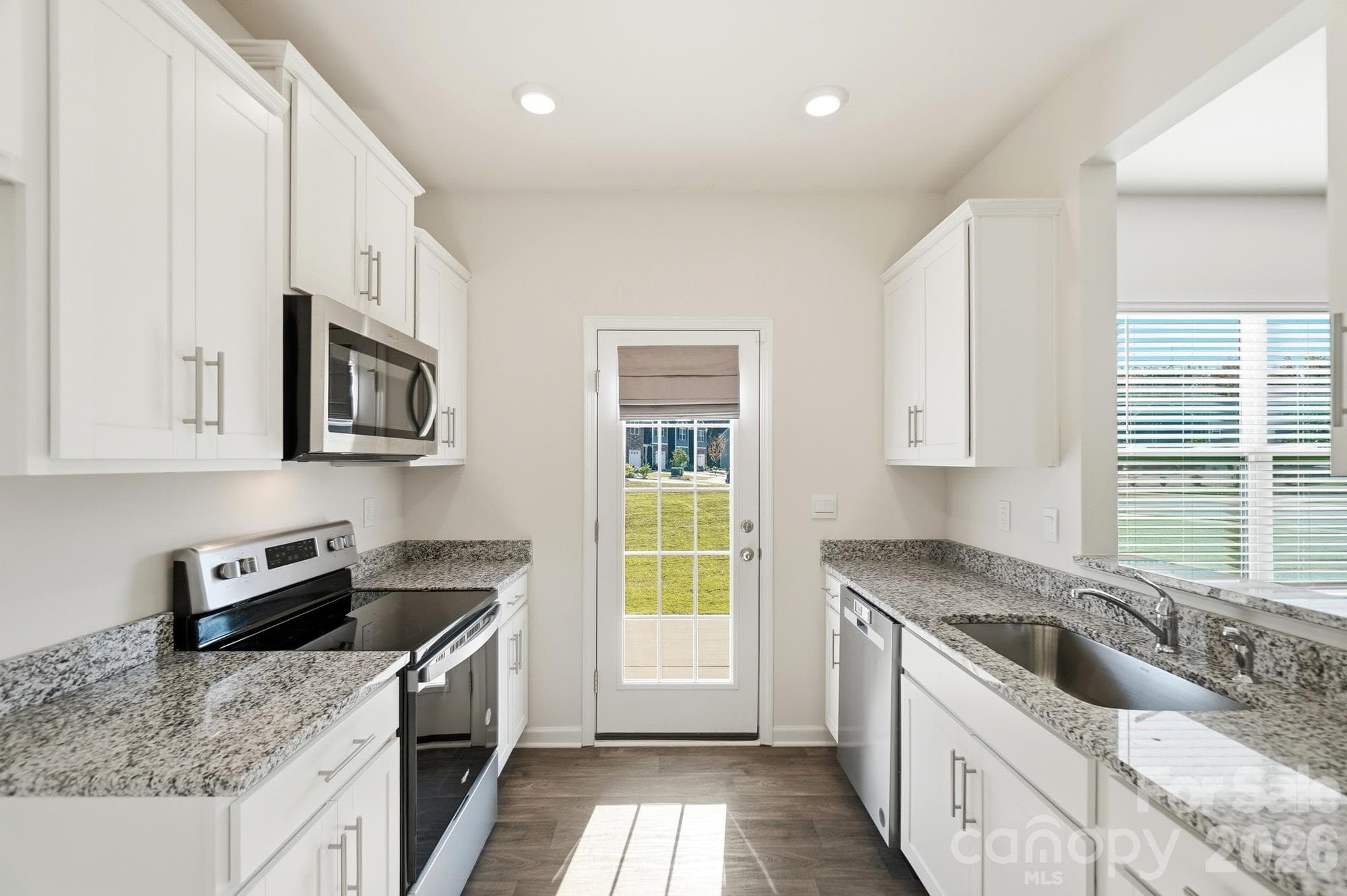 Townhouse at 179 Court House Avenue, York, photo 8 of 24