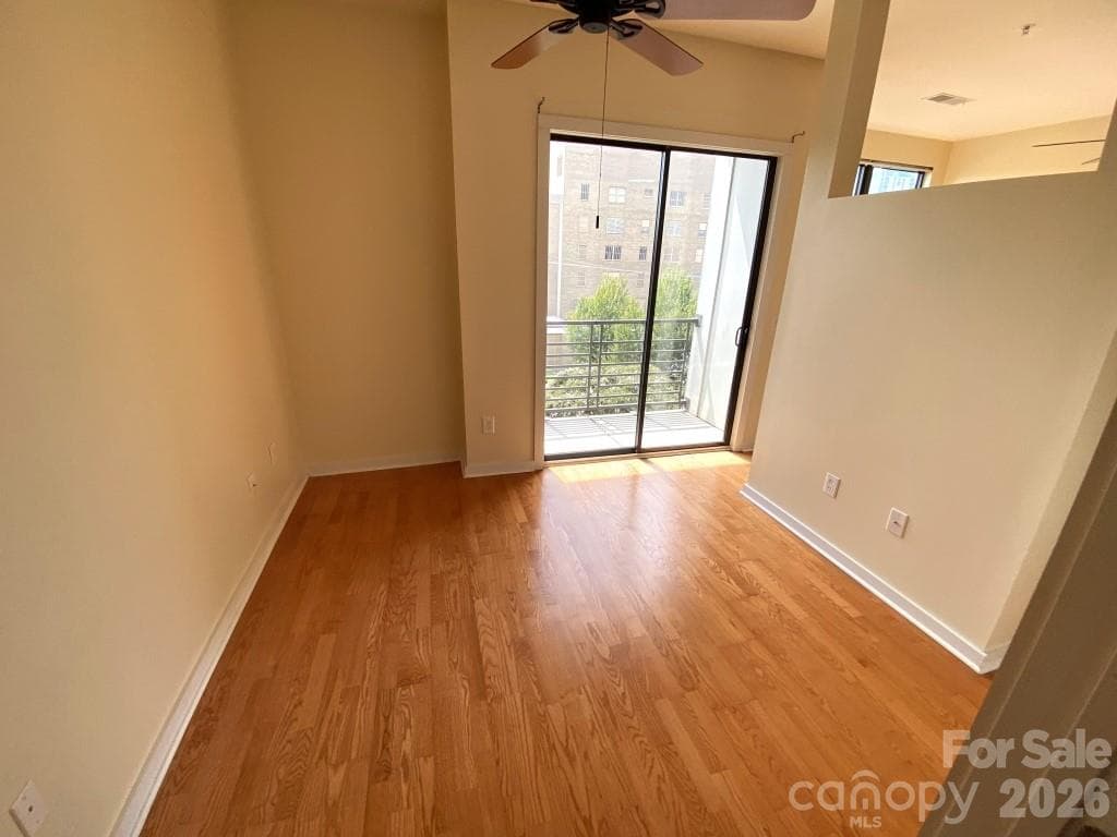 Condominium at 525 E 6th Street, Charlotte, photo 6 of 9