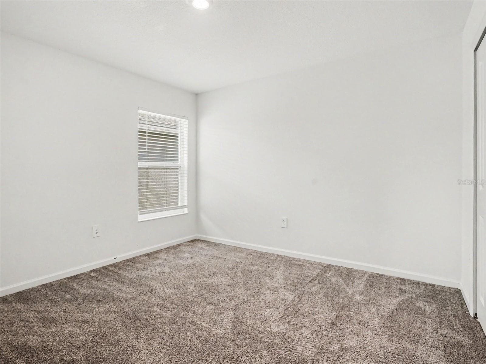 Single Family Residence at 3085 BLUE BONNET LN, OSTEEN, photo 8 of 14
