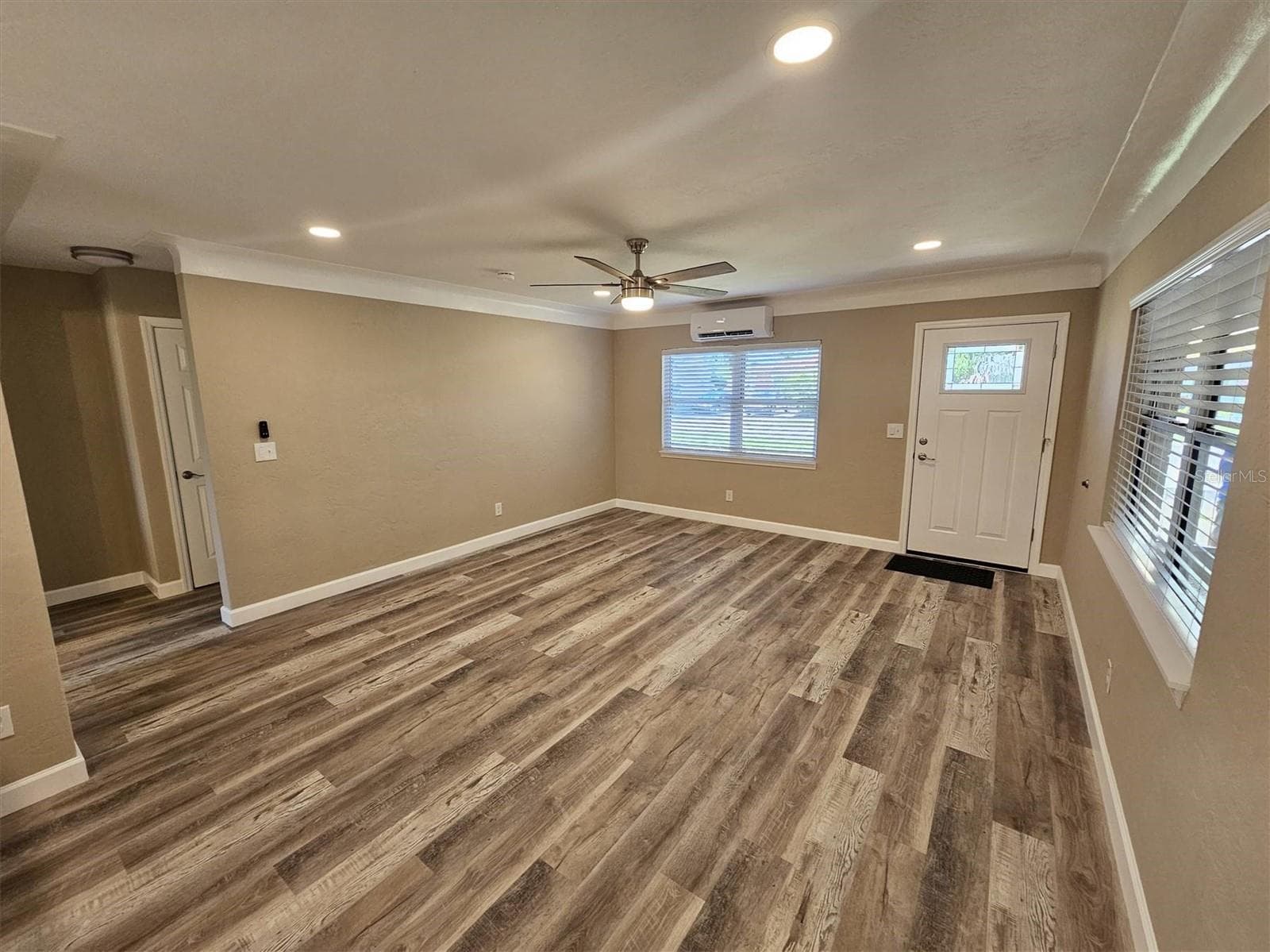 Single Family Residence at 3113 25TH ST N, ST PETERSBURG, photo 8 of 47