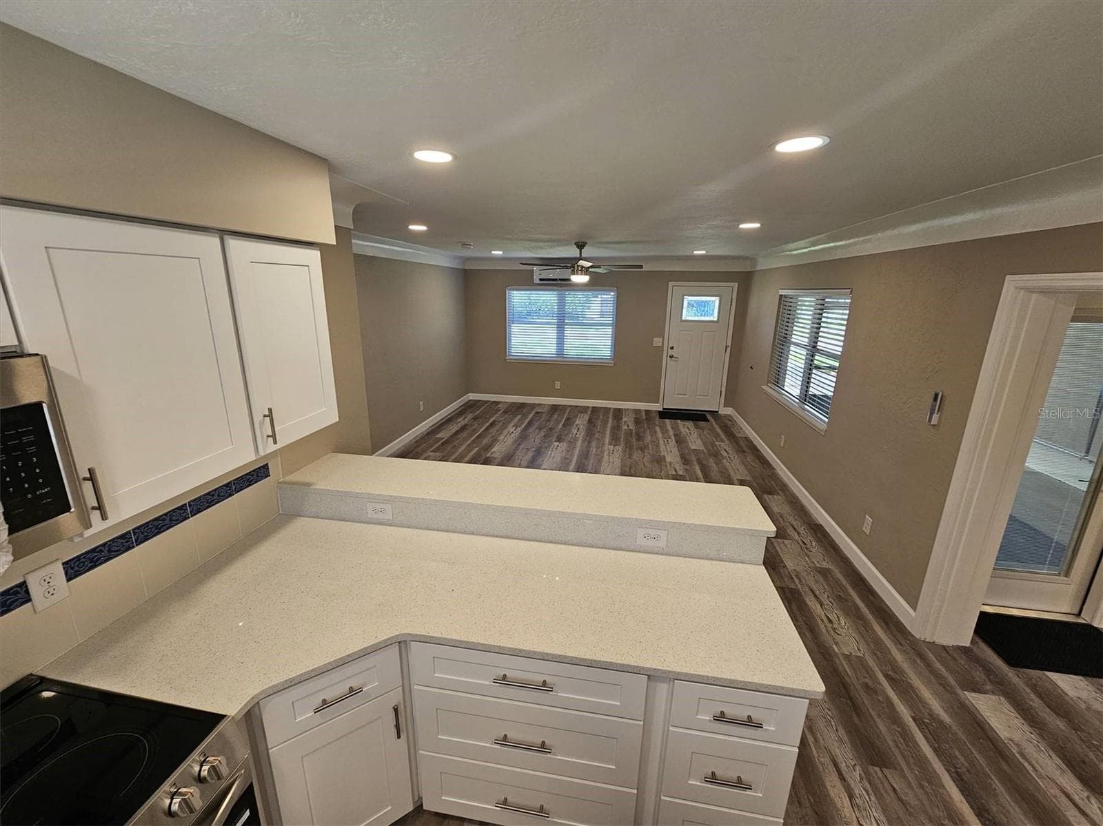 Single Family Residence at 3113 25TH ST N, ST PETERSBURG, photo 10 of 47