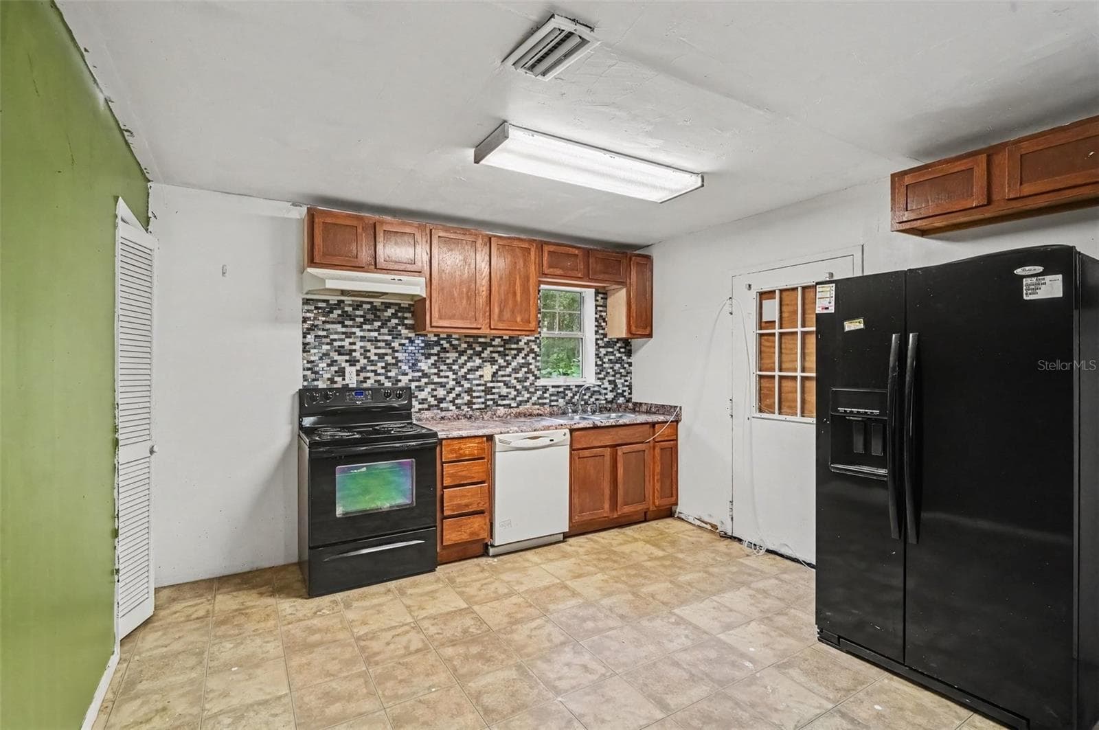 Single Family Residence at 415 THOMAS AVE, LEESBURG, photo 24 of 26