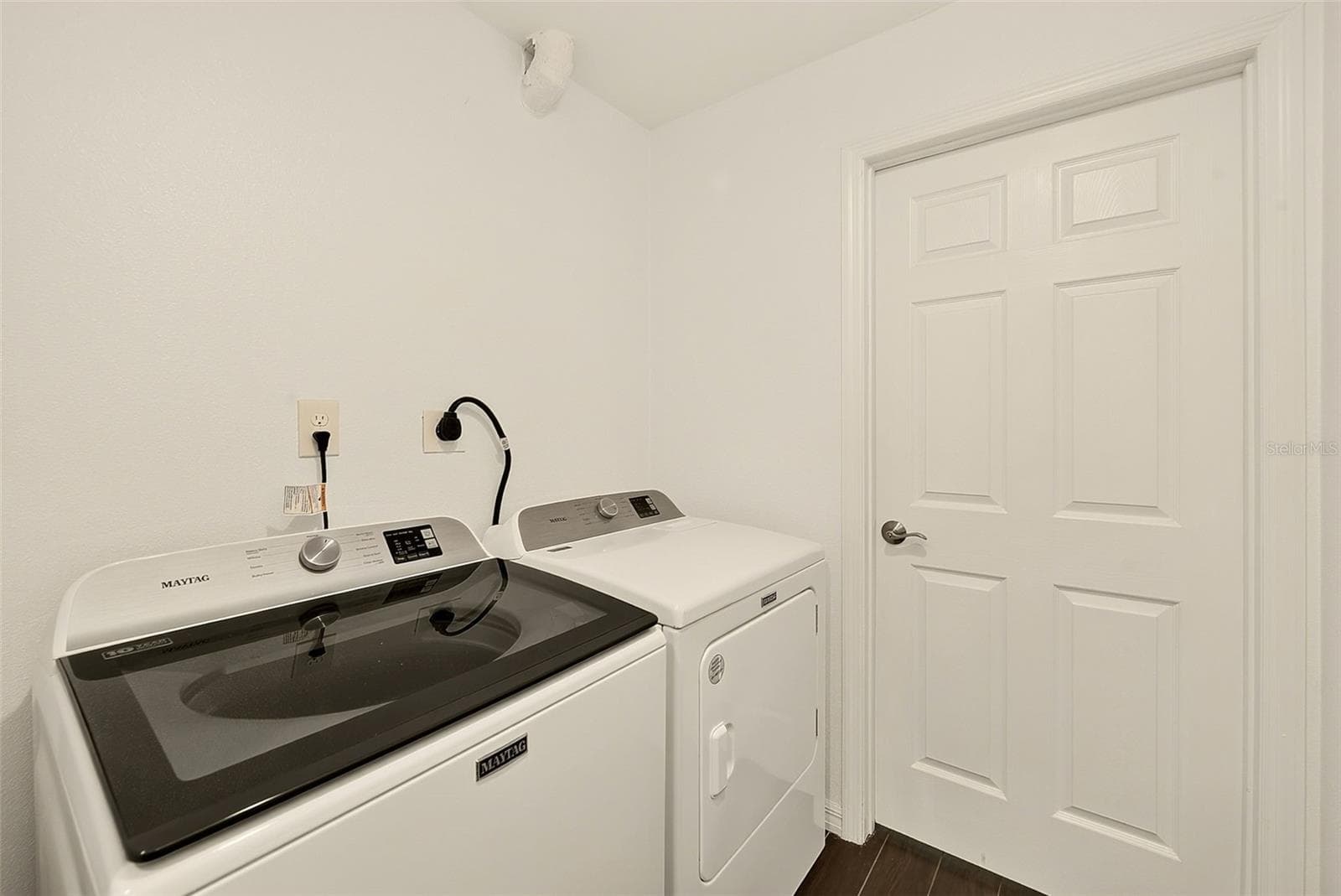 Laundry Area - 14330 CHANNEL DR, LARGO