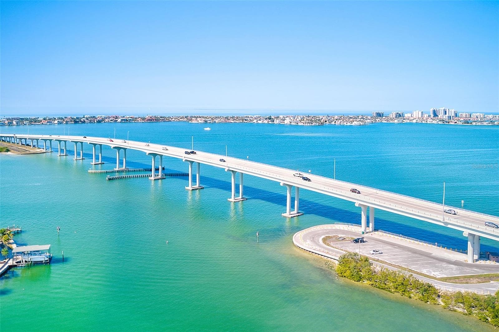 Belleair Bridge - 14330 CHANNEL DR, LARGO