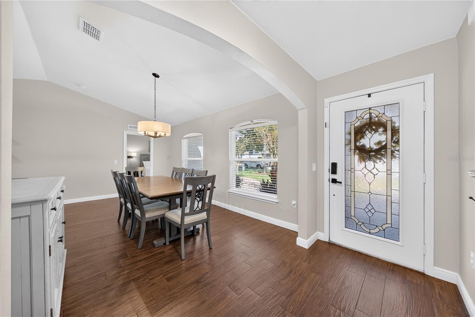 Single Family Residence at 8 LAKEVIEW RESERVE BLVD, WINTER GARDEN, photo 6 of 38