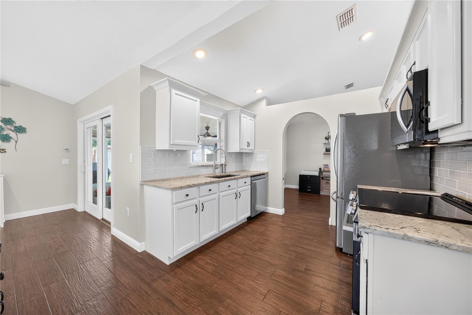 Single Family Residence at 8 LAKEVIEW RESERVE BLVD, WINTER GARDEN, photo 16 of 38