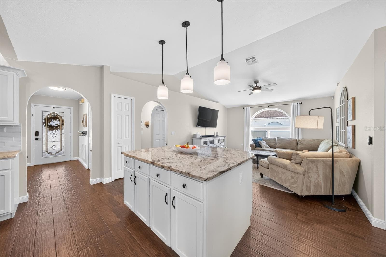 Single Family Residence at 8 LAKEVIEW RESERVE BLVD, WINTER GARDEN, photo 20 of 38