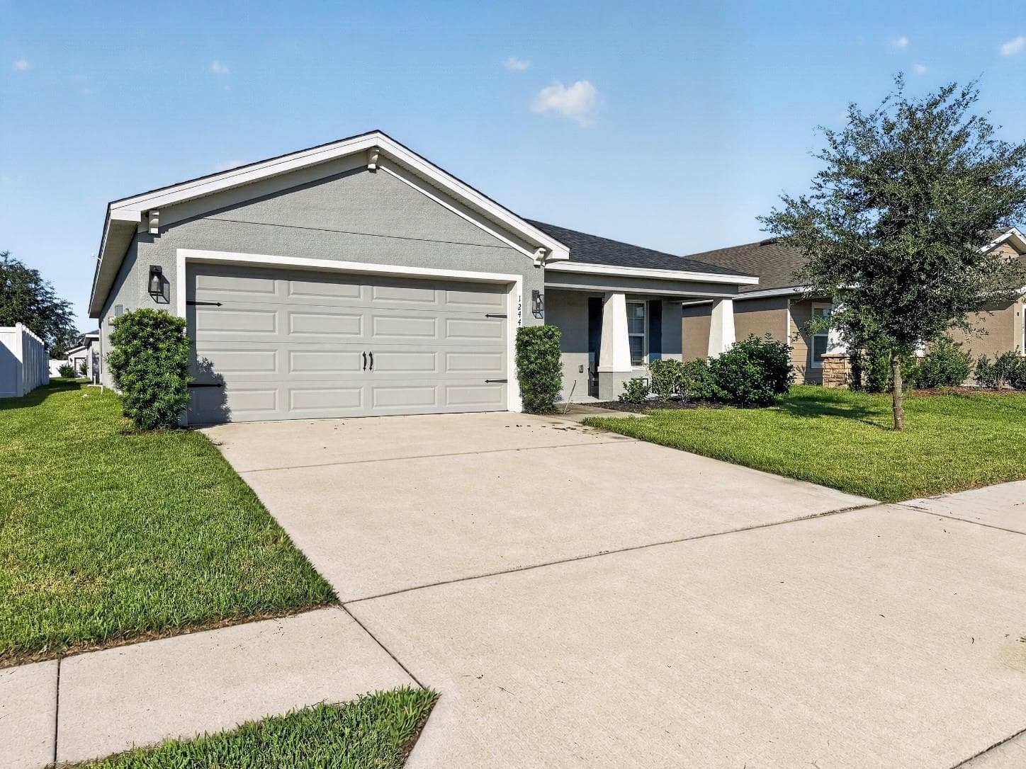 Single Family Residence at 1244 MEZZAVALLE WAY, AUBURNDALE, photo 2 of 41