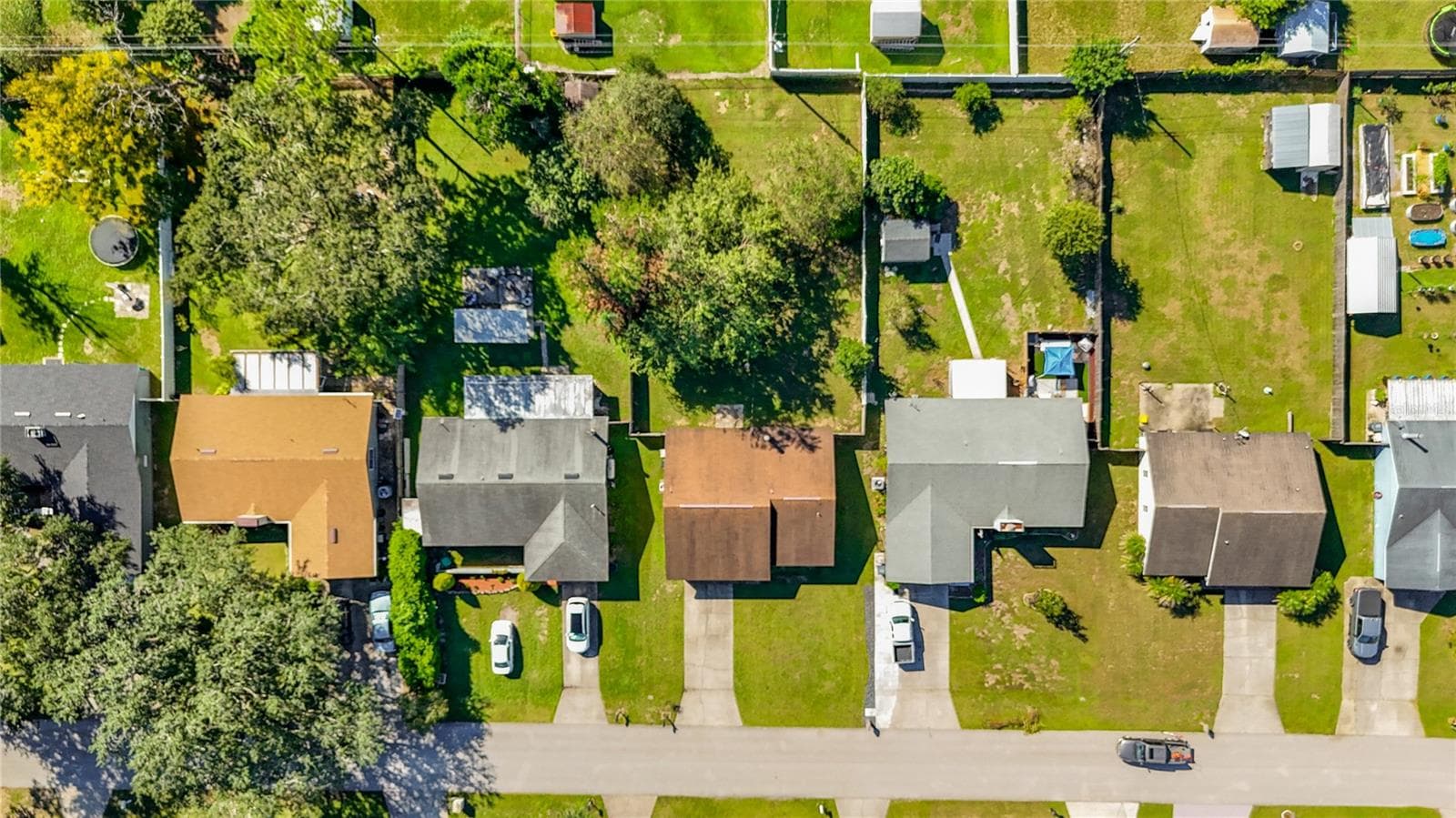 Single Family Residence at 3749 FEATHER DR, LAKELAND, photo 5 of 26