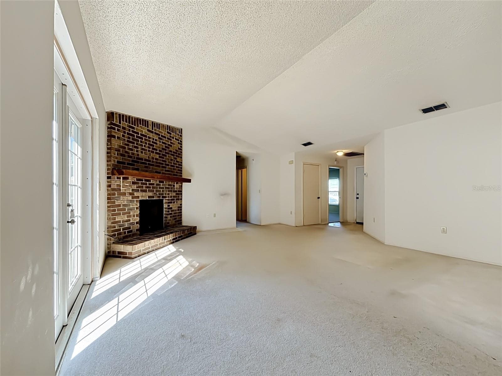 Living Room - 3749 FEATHER DR, LAKELAND
