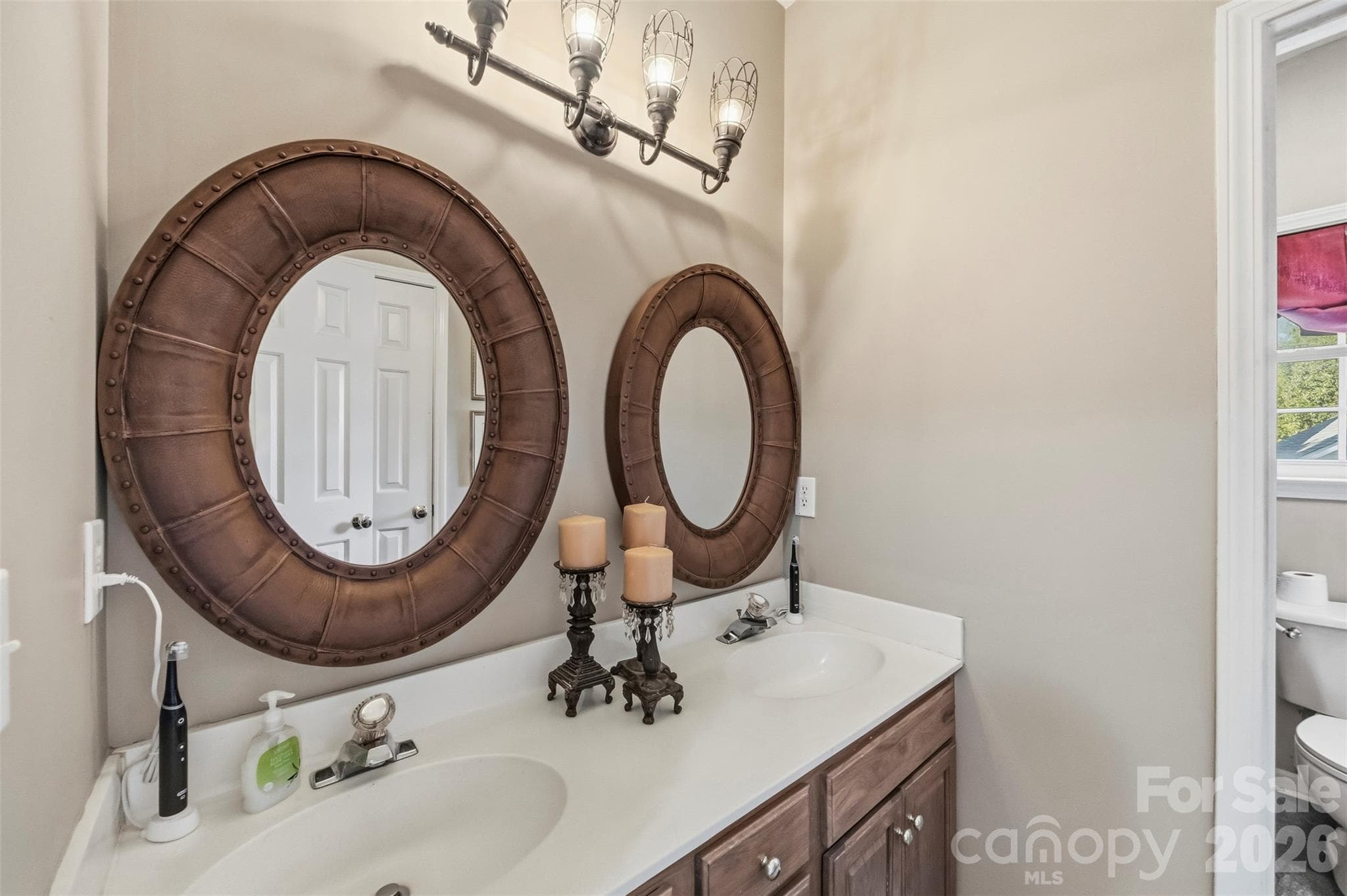 Single Family Residence at 10639 Quarrier Drive, Cornelius, photo 32 of 48