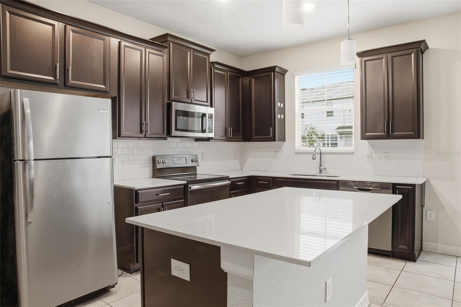 Townhouse at 4767 TRIBUTE TRL, KISSIMMEE, photo 5 of 23