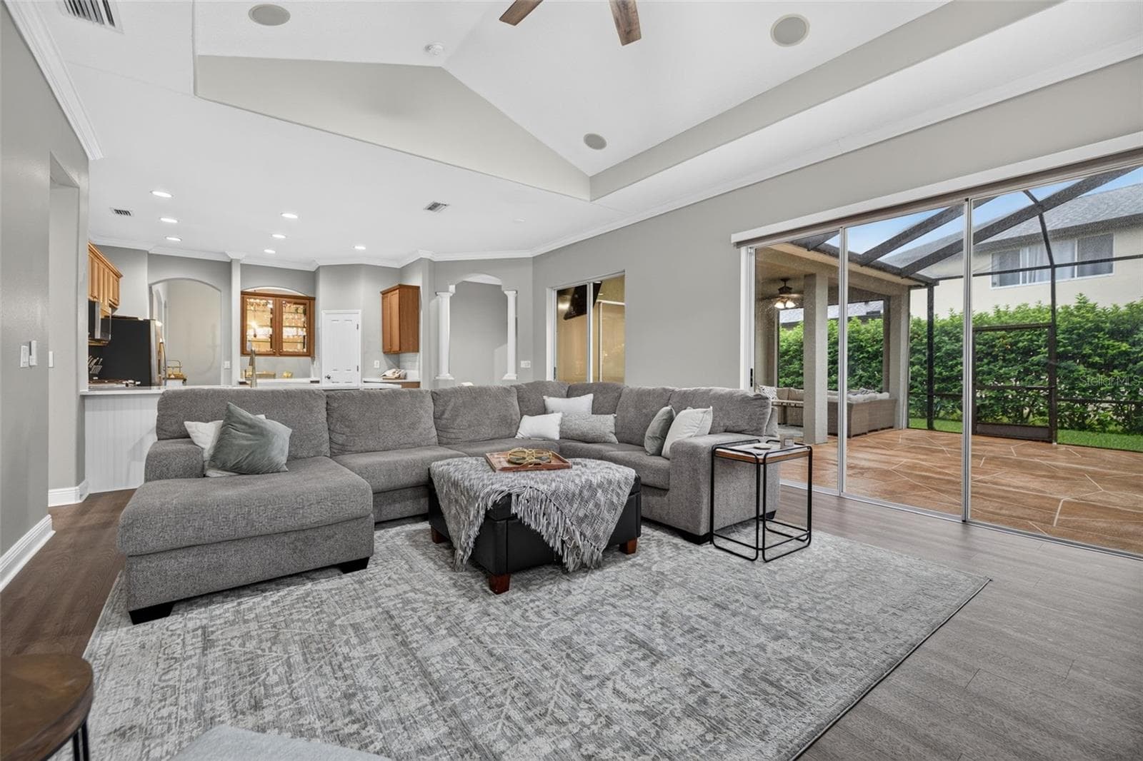 Single Family Residence at 15714 IBISRIDGE DR, LITHIA, photo 18 of 59