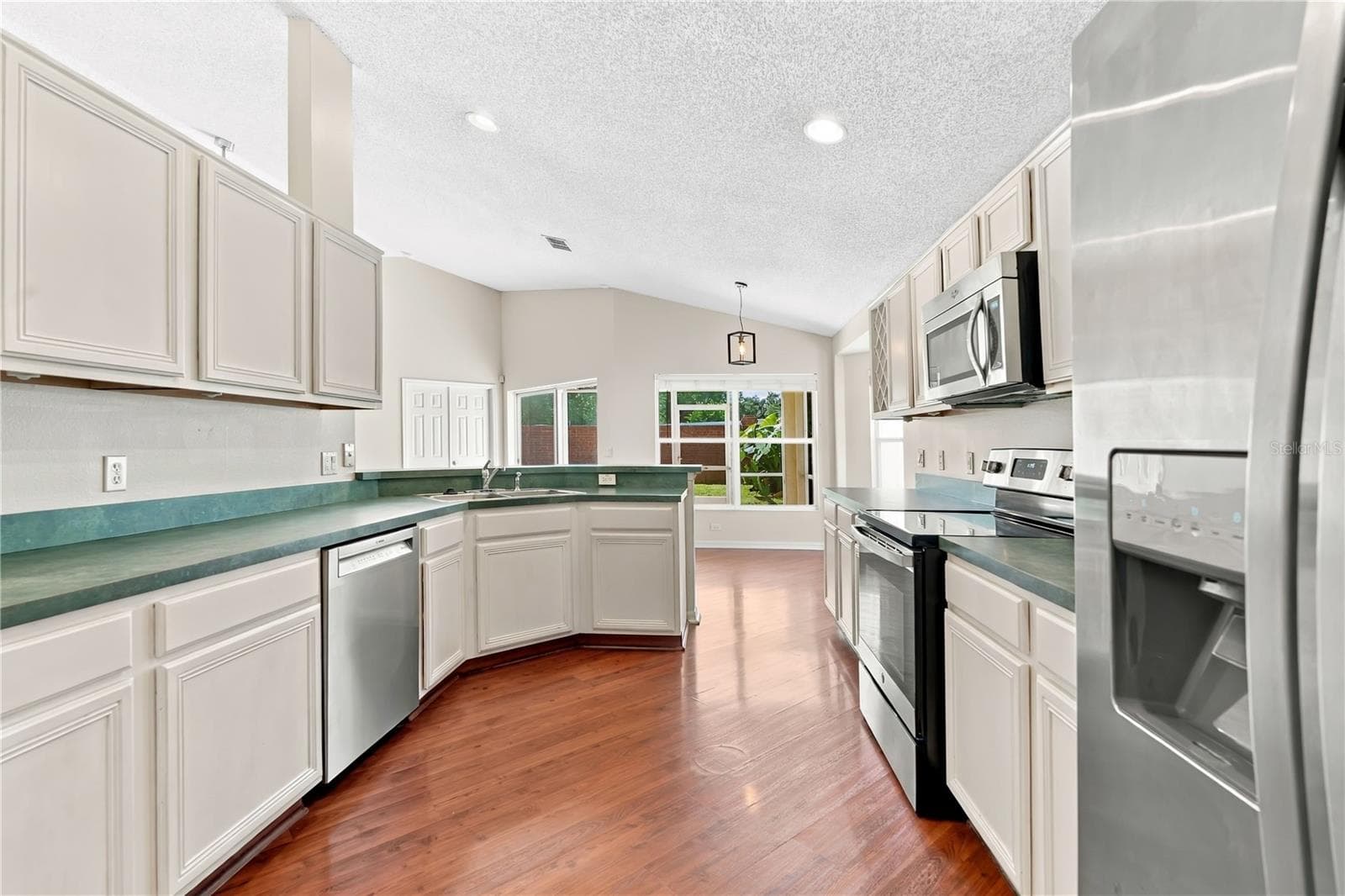 Single Family Residence at 3608 SICKLE ST, ORLANDO, photo 12 of 39