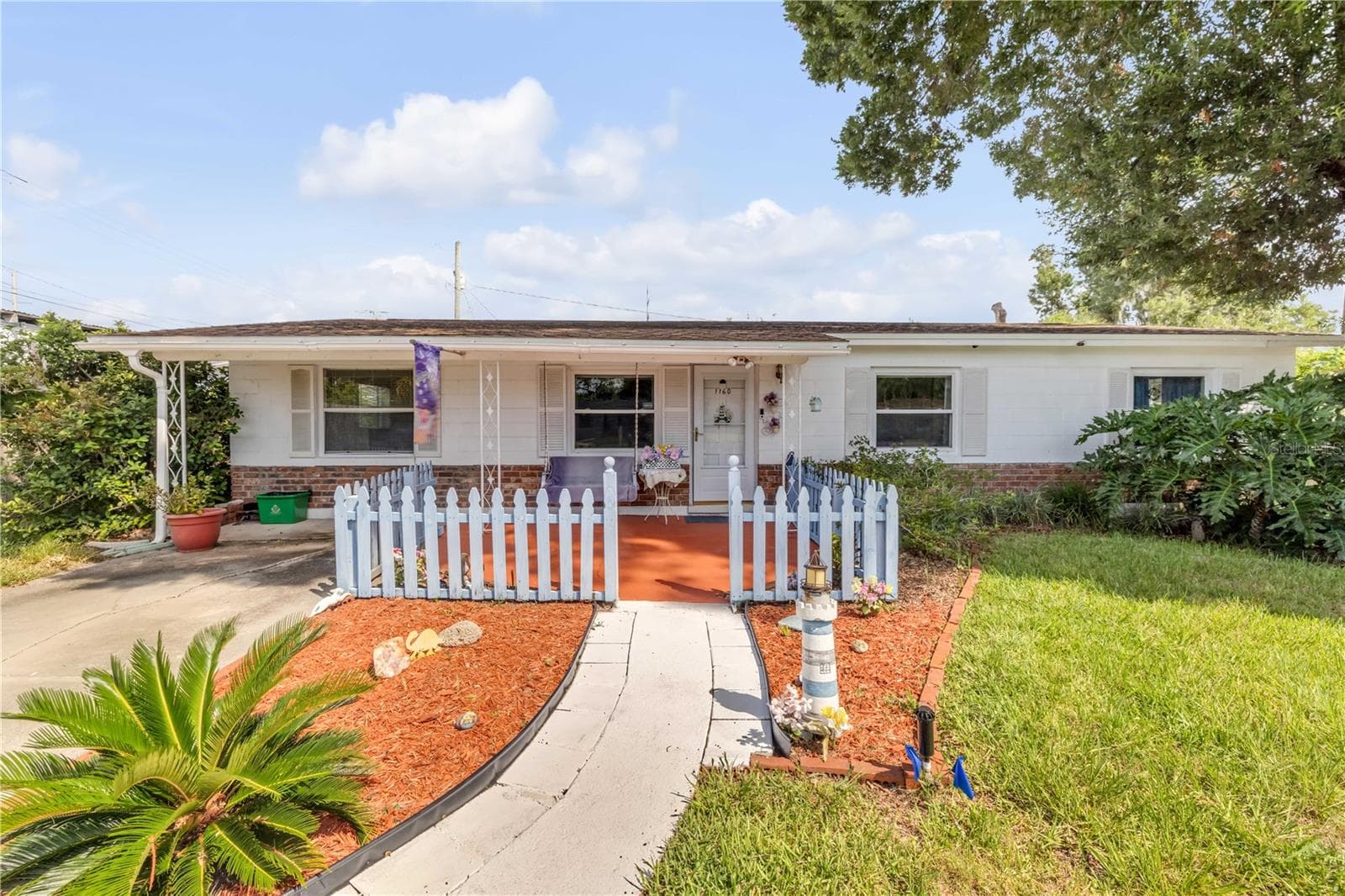1160 PINEVIEW DR