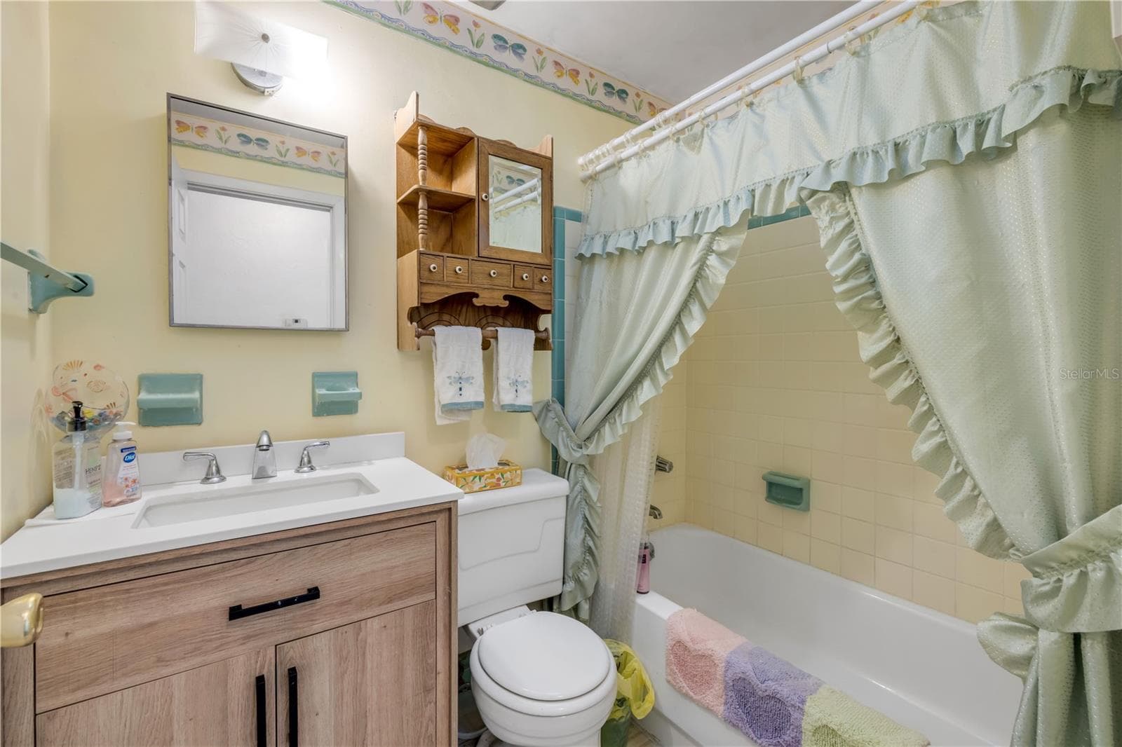 Single Family Residence at 1160 PINEVIEW DR, DAYTONA BEACH, photo 14 of 23