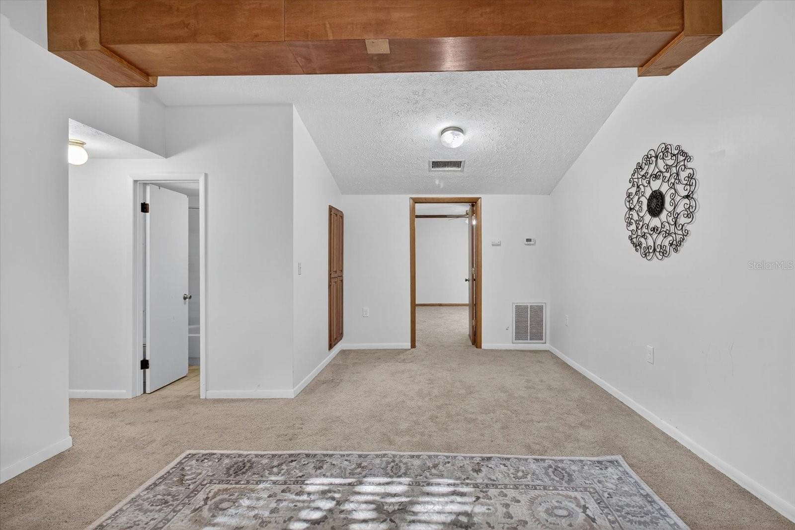 Single Family Residence at 10019 CURLEY RD, SAN ANTONIO, photo 11 of 77
