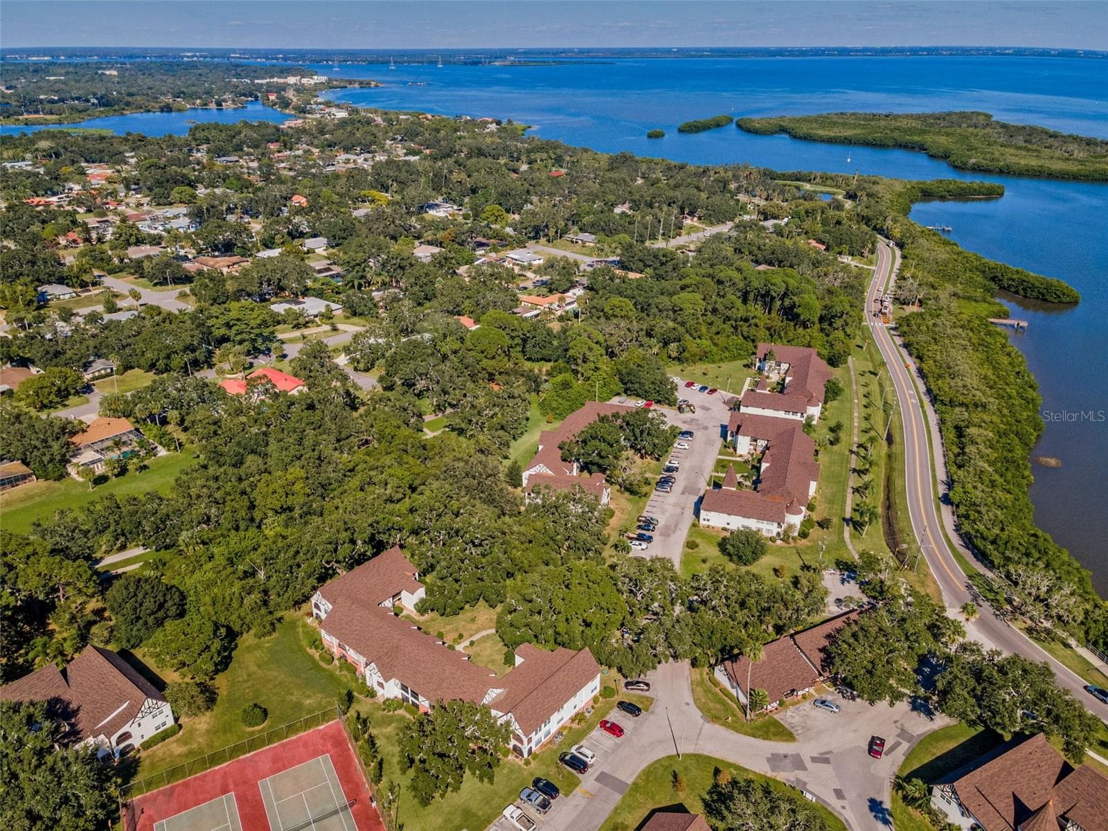 Condominium at 420 N BAYSHORE BLVD #104, CLEARWATER, photo 7 of 64