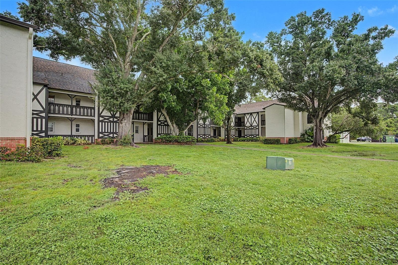 Condominium at 420 N BAYSHORE BLVD #104, CLEARWATER, photo 12 of 64