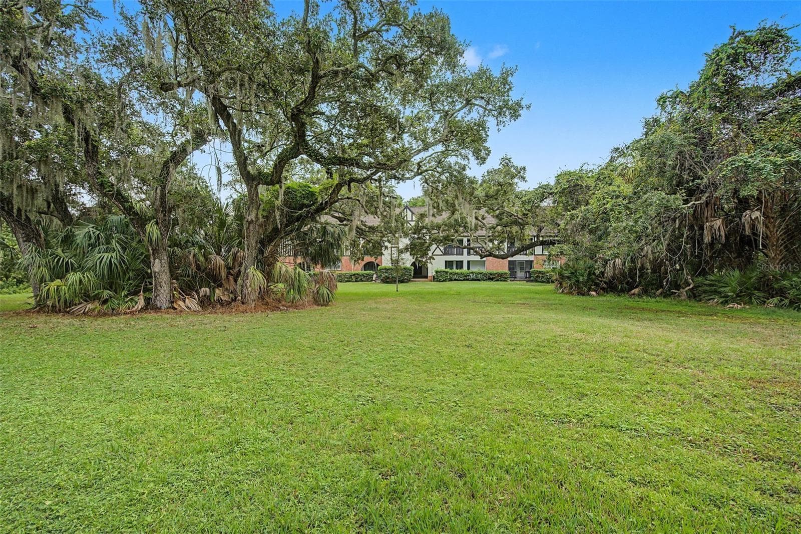 Condominium at 420 N BAYSHORE BLVD #104, CLEARWATER, photo 43 of 64