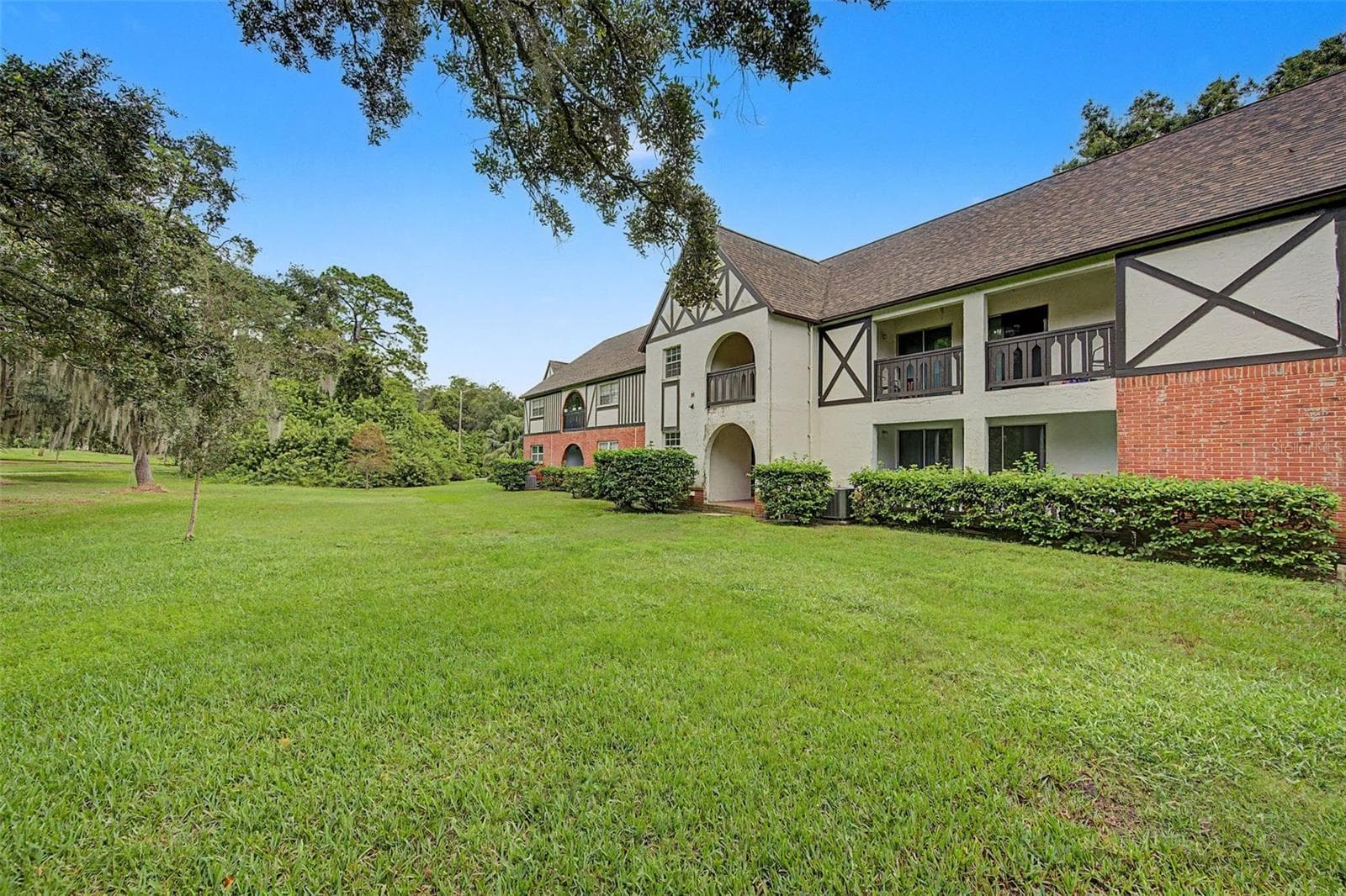 Condominium at 420 N BAYSHORE BLVD #104, CLEARWATER, photo 47 of 64
