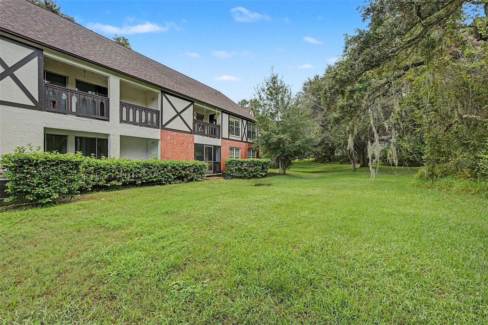 Condominium at 420 N BAYSHORE BLVD #104, CLEARWATER, photo 48 of 64