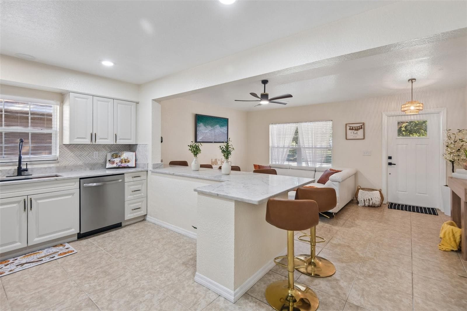 Single Family Residence at 1866 BETTY LN, CLEARWATER, photo 21 of 33