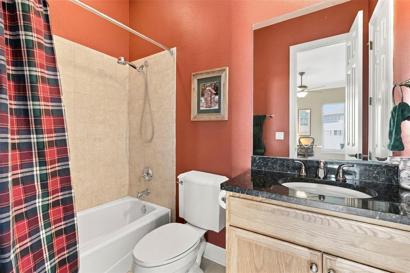 3rd Bedroom with en-suite bathroom - 10 LINCOLN AVE S, ST PETERSBURG
