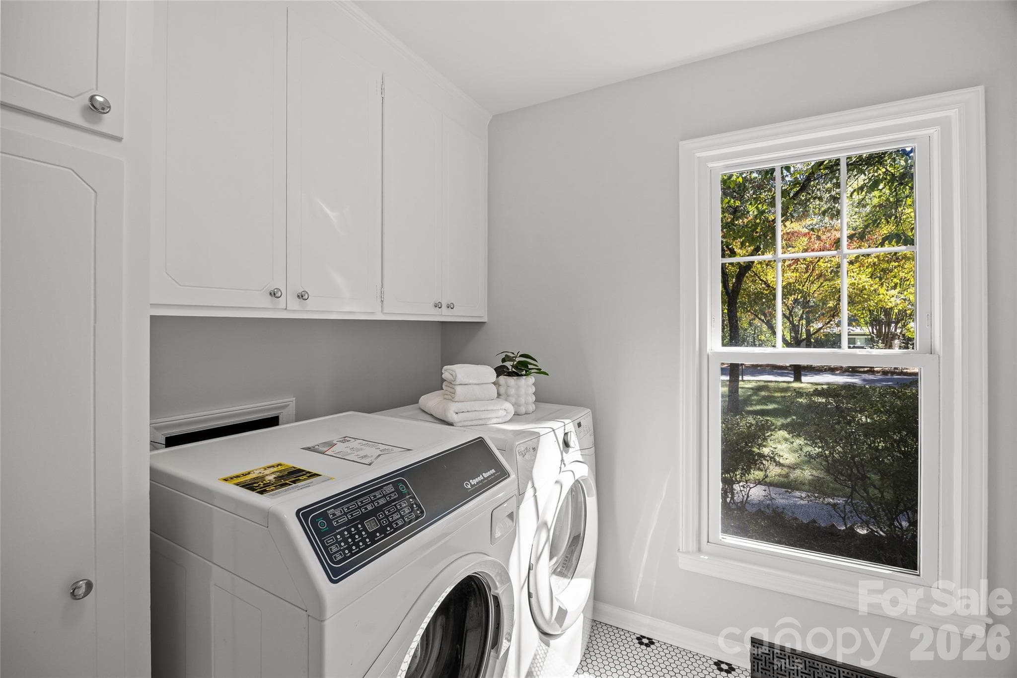 Washer / Dryer Convey - 5132 Camilla Drive, Charlotte