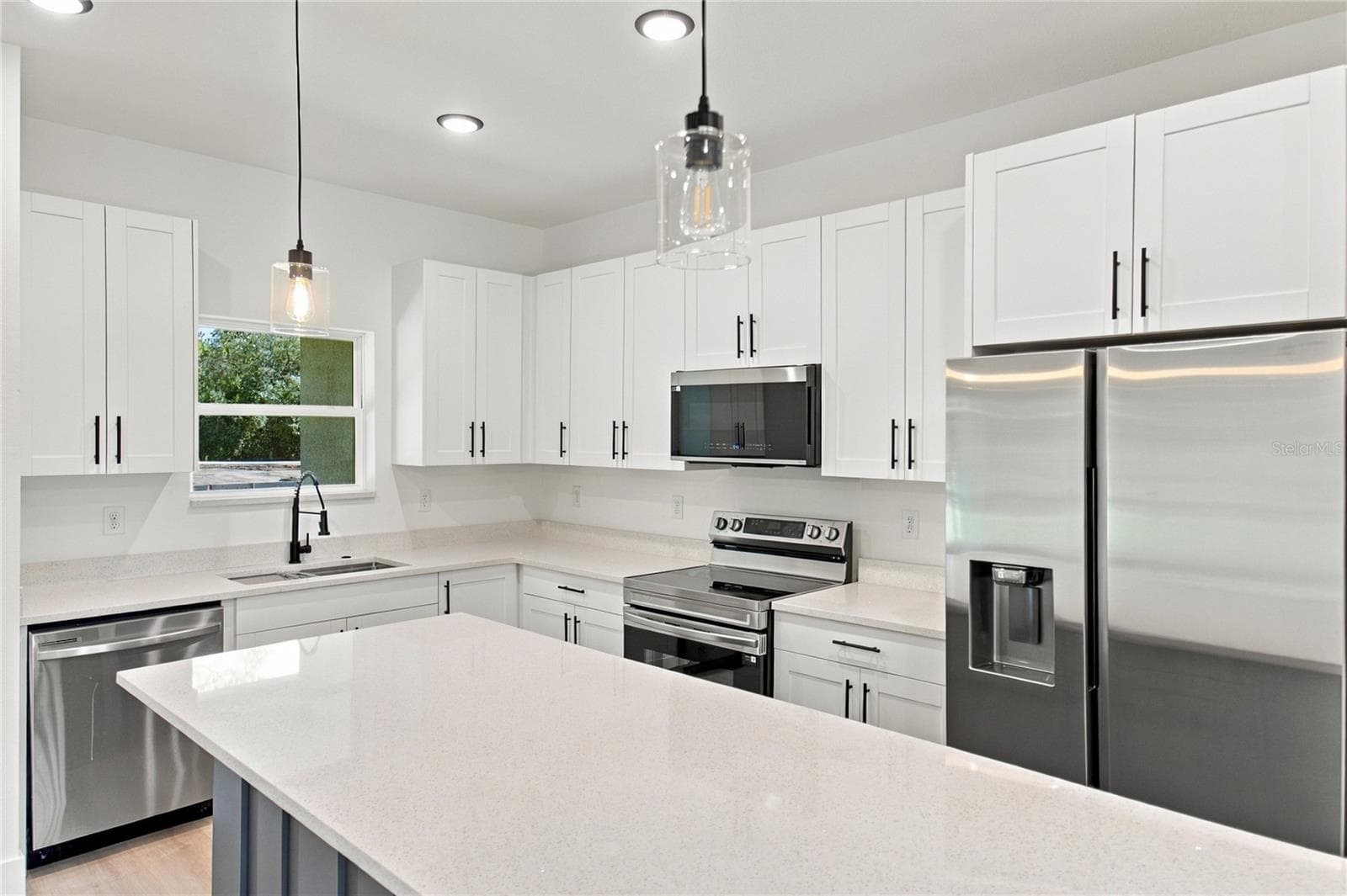Single Family Residence at 8717 N AMBOY DR, CITRUS SPRINGS, photo 5 of 35