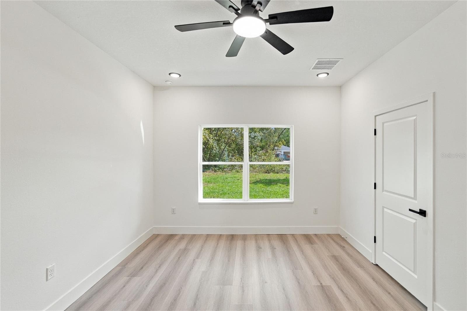 Single Family Residence at 8717 N AMBOY DR, CITRUS SPRINGS, photo 23 of 35