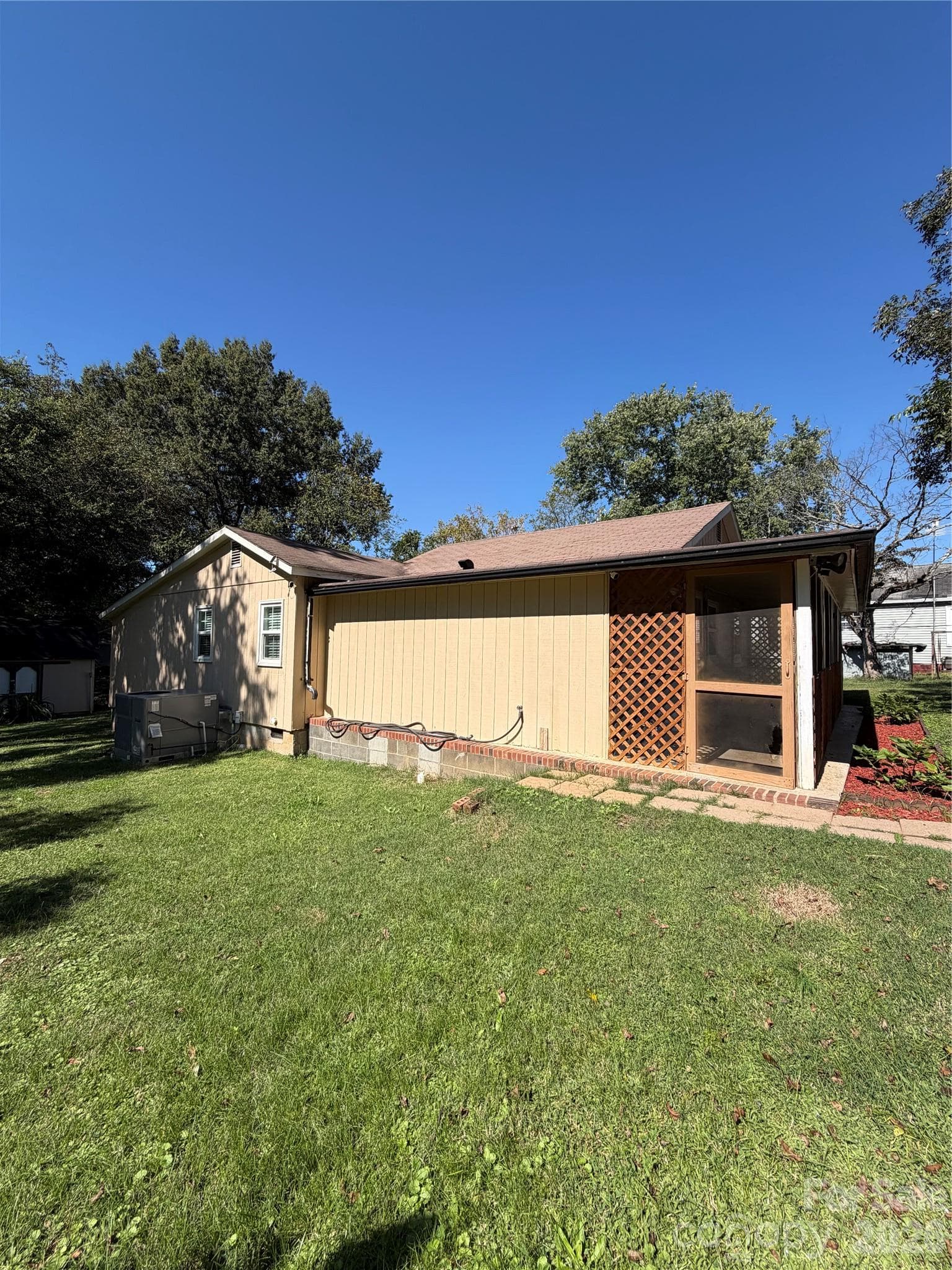 Single Family Residence at 4321 Grier Street, Gastonia, photo 27 of 32