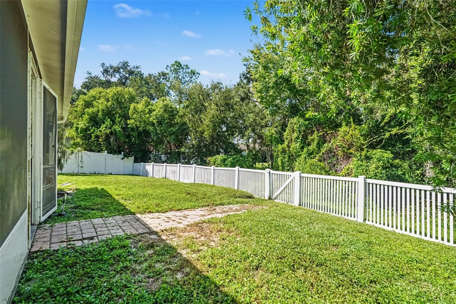 Single Family Residence at 6805 BLUFF MEADOW CT, WESLEY CHAPEL, photo 18 of 19
