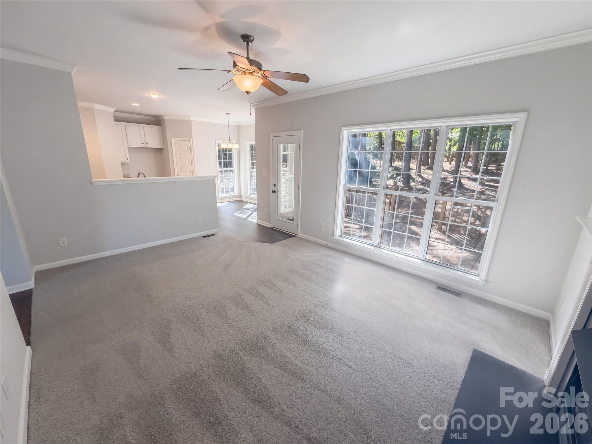Single Family Residence at 8303 Poplar Grove Circle, Waxhaw, photo 4 of 37