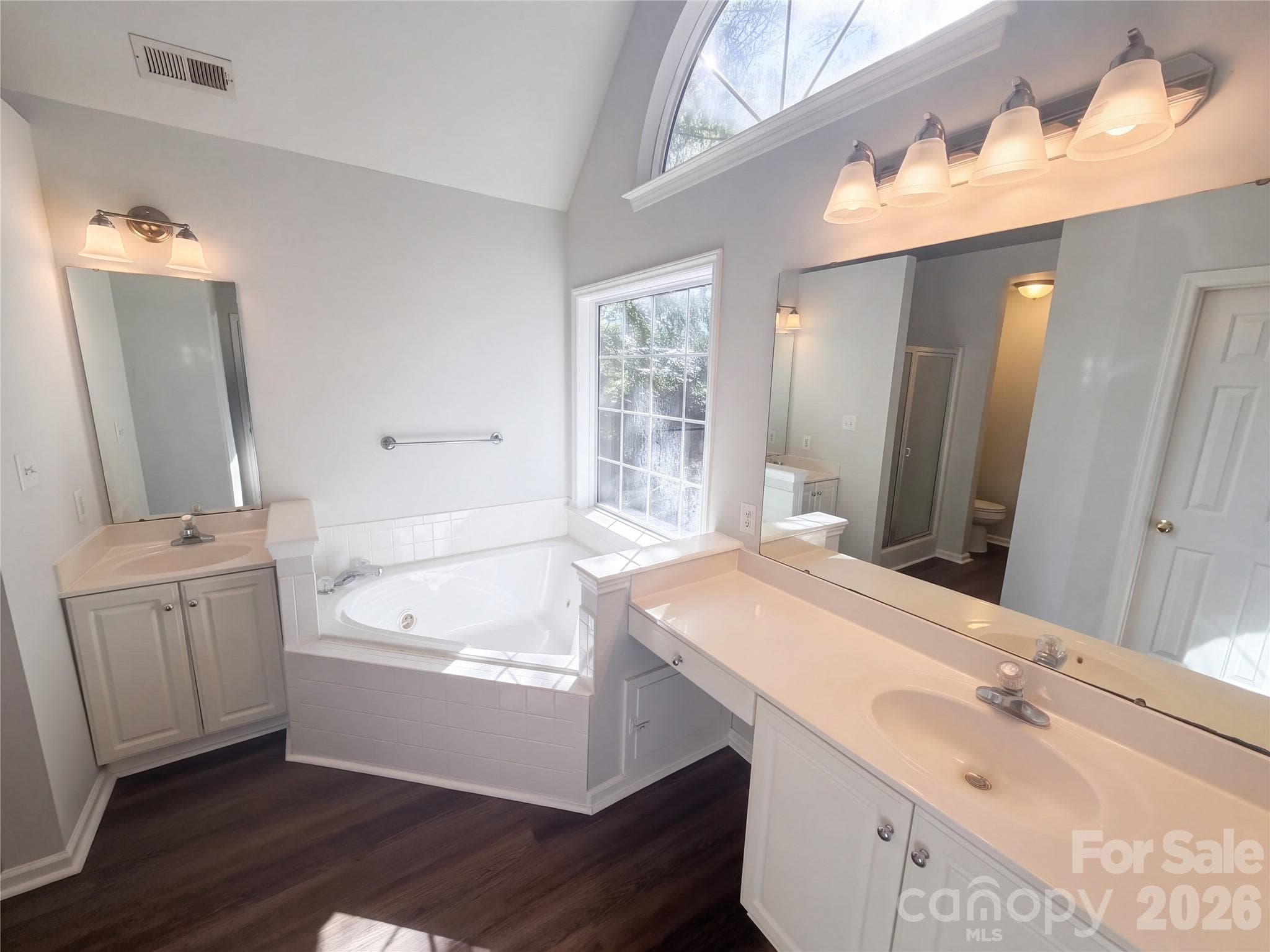 Single Family Residence at 8303 Poplar Grove Circle, Waxhaw, photo 24 of 37